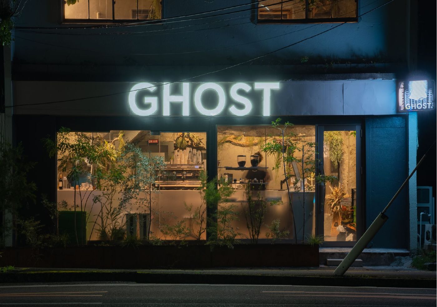 CAFE GHOST 外観